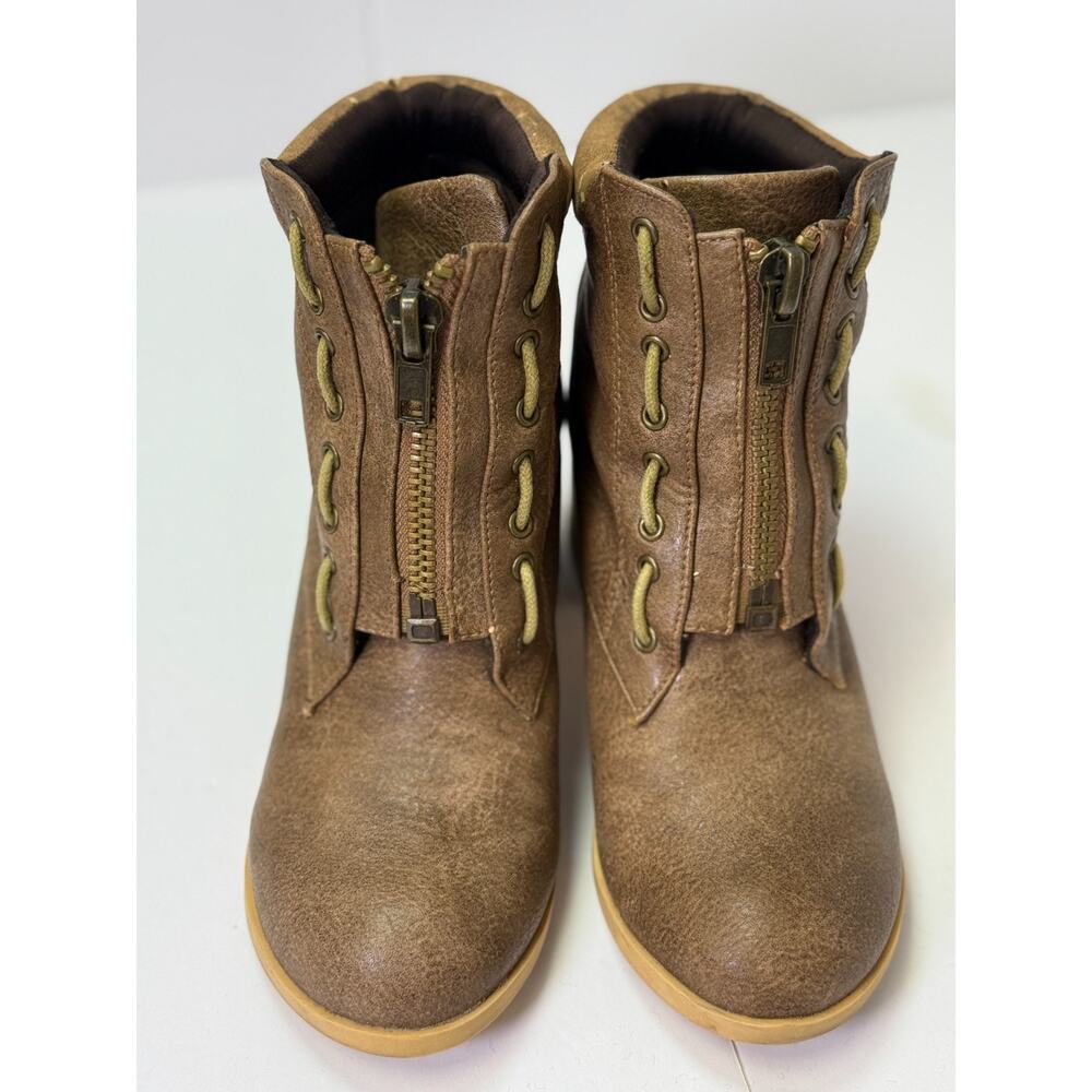 Michael Antonio Women's Brown Ankle Boots Size 6.5 Zip Front Lace Detail Boho